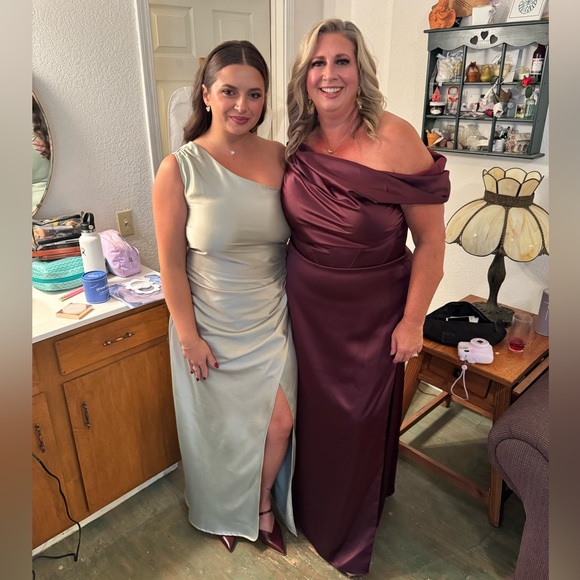 Meet your Posher, Michelle - Picture 3 of 5